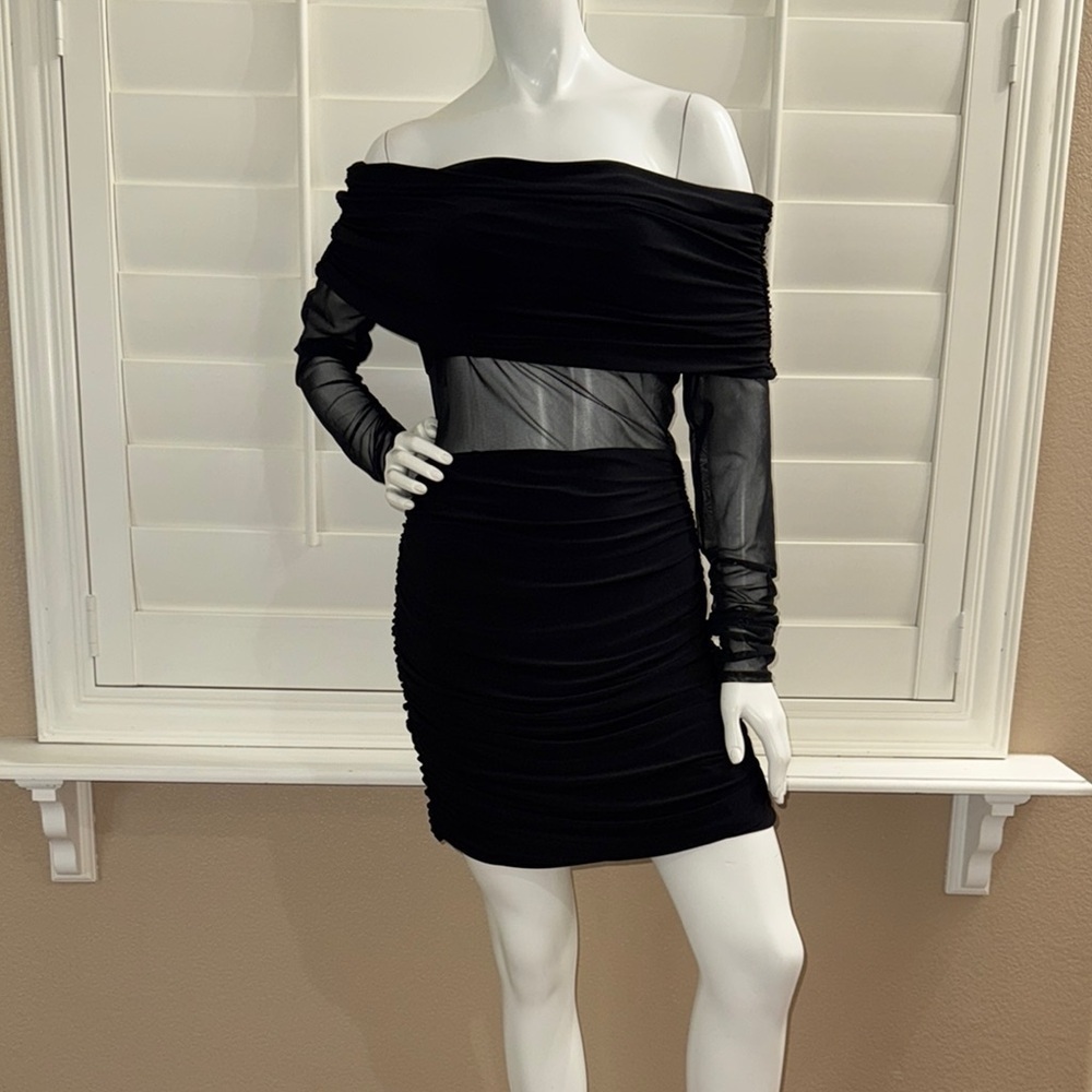 Club L London Dallas BLACK RUCHED BARDOT LONG-SLEEVE MICRO MINI DRESS